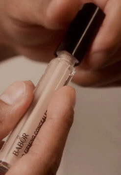 Babor MATTE FINISH FDT 04 ALMOND - Foundation - 4 Almond -Babor Verkaufsgeschäft 1638358565940